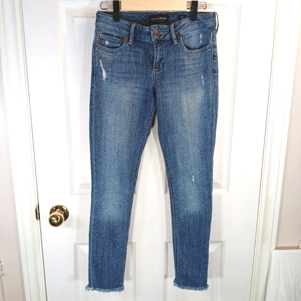 Lucky Brand Faded Wash Jeans Lolitta Blue Rough Cut Hem Size 26